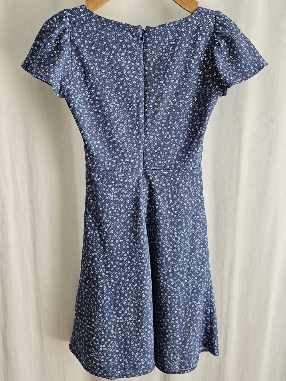Levi's Blue & White Floral Delray Short Sleeve Mini Dress - Picture 6 of 15